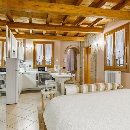 Nell'Antico Ghetto Ebraico Apartment Ferrara Bagian luar foto