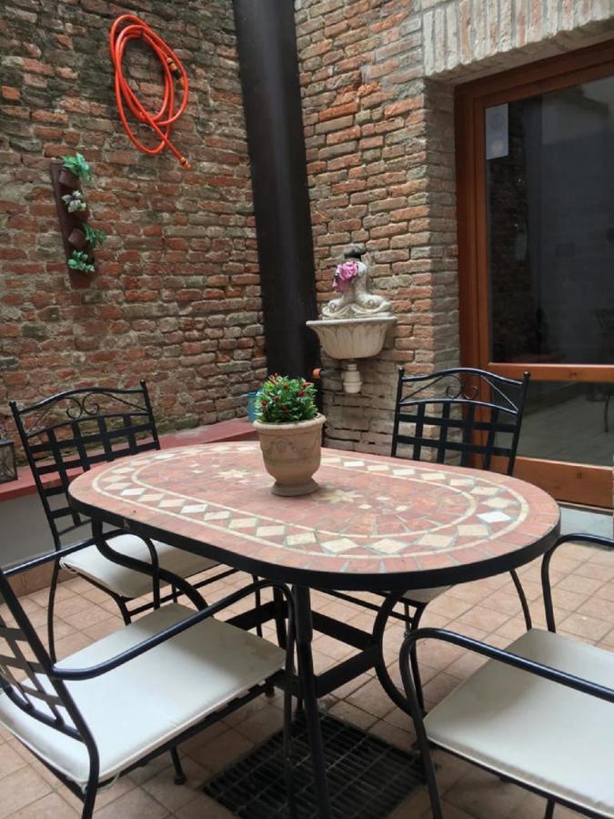 Nell'Antico Ghetto Ebraico Apartment Ferrara Bagian luar foto