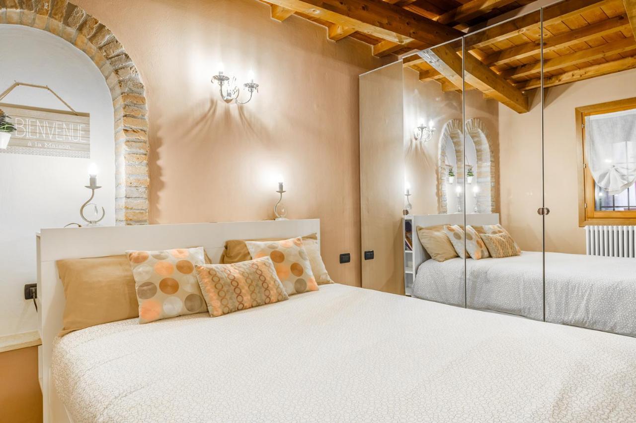 Nell'Antico Ghetto Ebraico Apartment Ferrara Bagian luar foto