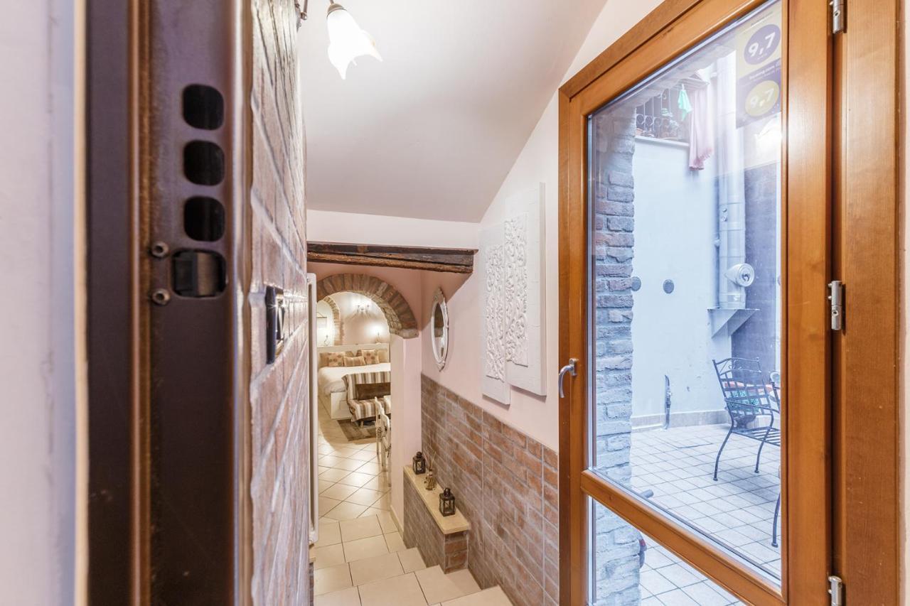 Nell'Antico Ghetto Ebraico Apartment Ferrara Bagian luar foto