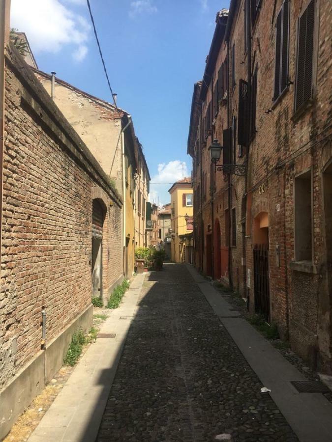 Nell'Antico Ghetto Ebraico Apartment Ferrara Bagian luar foto